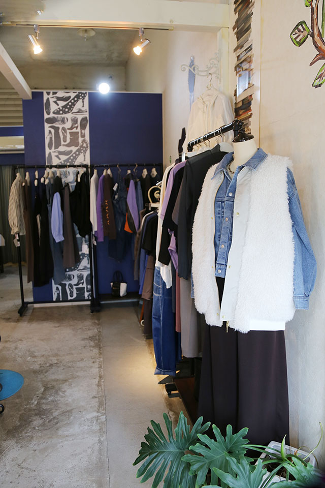 ビスクドール用　ドレス　ジャケット　ボネ　青色　ブルー　水色地バラ柄 sold☆GW-Sale！ドール服 オーバー トレーン ドレス 着せ替え