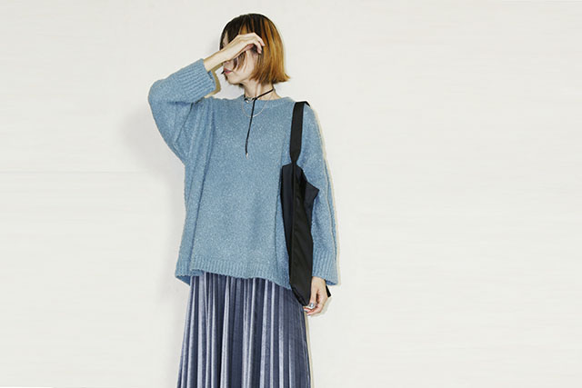 CHIGNON（シニヨン）ブークレーBIGプルオーバー　9555-299JR