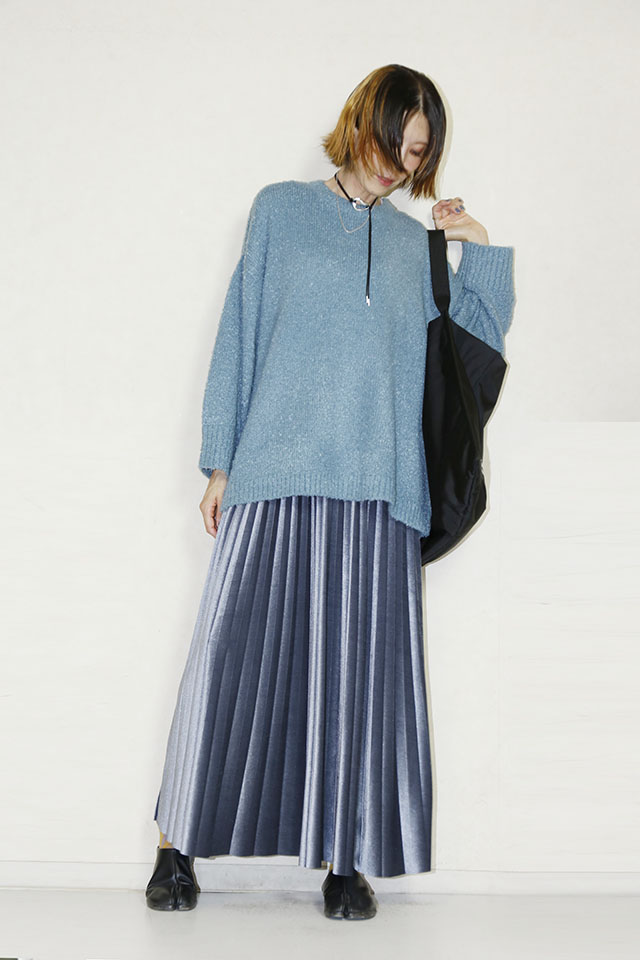 CHIGNON（シニヨン）ブークレーBIGプルオーバー　9555-299JR