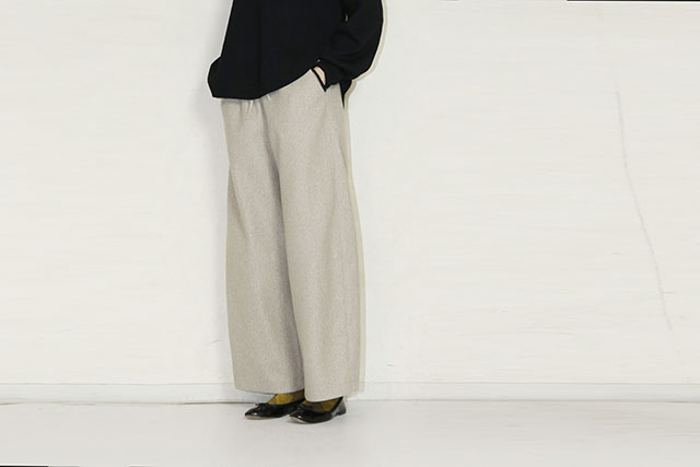 trois （トロア）　メルトンジャージーバレルパンツ T256-87066-B
