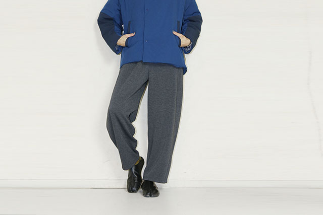 trois （トロア）　ボンバーヒート裏毛バレルワイドパン T256-87061-D