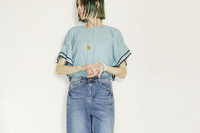 trois （トロア）リネンライクツイル袖フリルパイピングブラウス　T261-81066-C