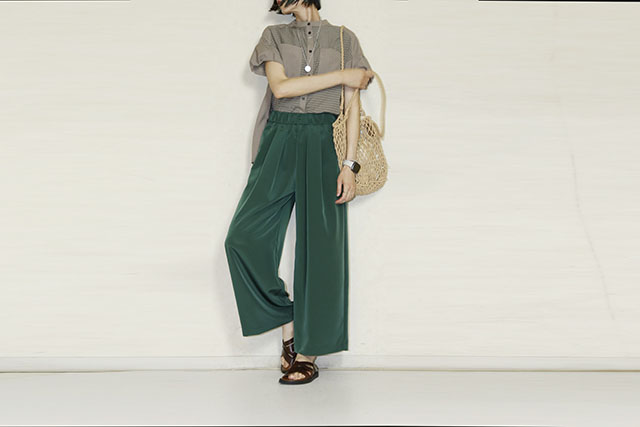 trois （トロア）　ピーチファイユ タックワイドパンツ　T261-87071-C