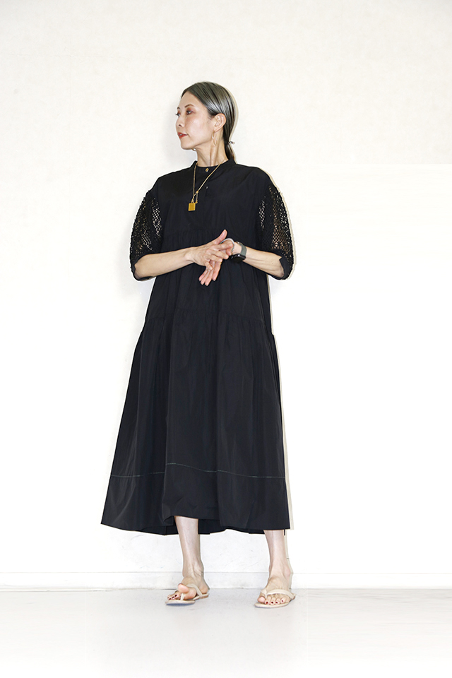 Kittle（キトル）　Sleeve lace tiered long one-piece　K241-67104-900