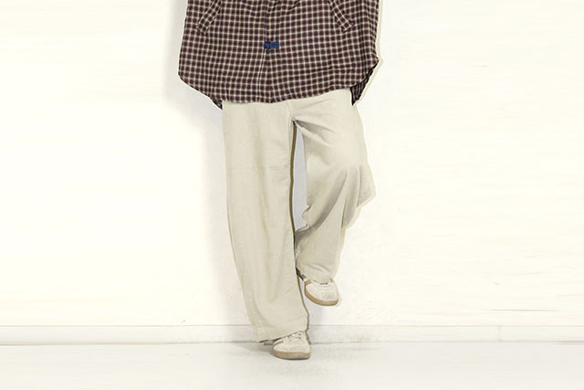 KHA:KI（カーキ） OVAL CORD TROUSERS 　MIL26FPT3263