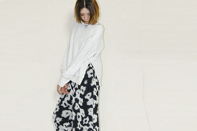 MIDVEIN　　レーススウェット　552-95412